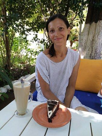 Asma Altı Cafe & Patisserie