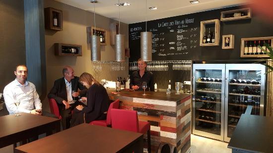 Wine Bar Non Peut-Etre