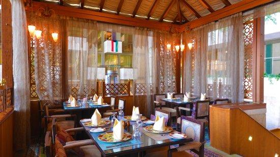 Ayam Zaman Crowne Plaza Hotel