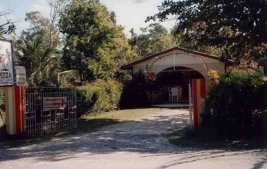 Archway Pizza Restaurant