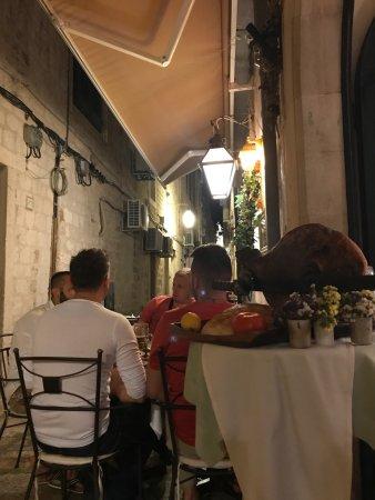 Korta Bistro And Wine Bar