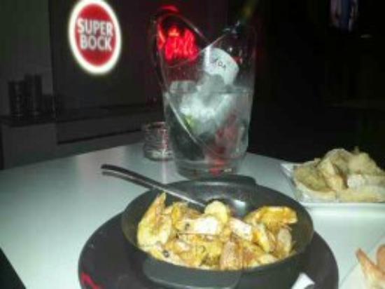 Weekend Cocktail Bar