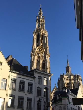 Take 5 minutes in Paris