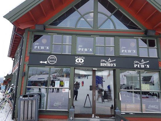 Ski pub'n