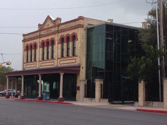 Joe Barnhart Bee County Library