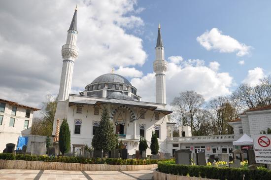 Berlin Türk Şehitlik Camii