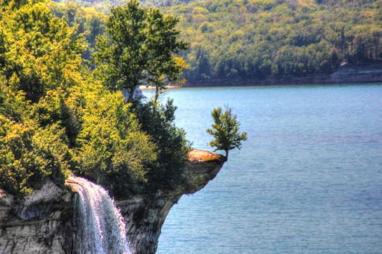 Spray Falls
