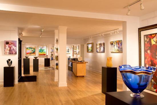 Live For Art Gallery