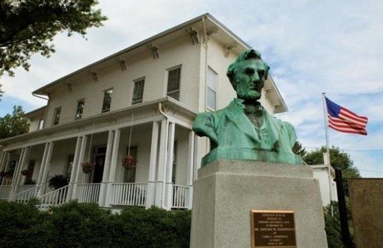 Geneseo Historical Museum