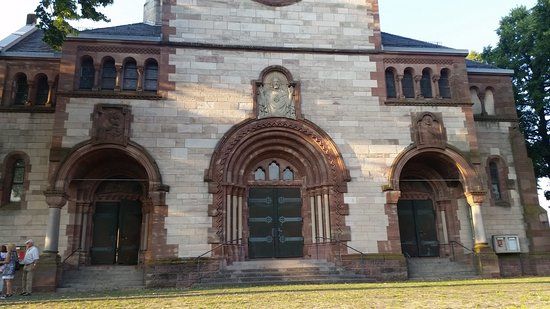 Herz-Jesu-Kirche