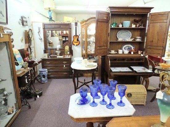 Strasburg Antique Mall