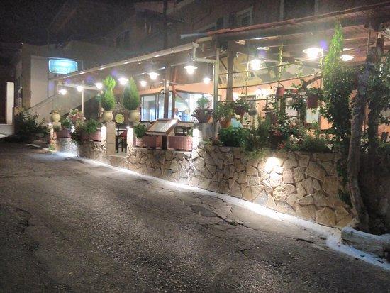 Taverna Roula Grill Room