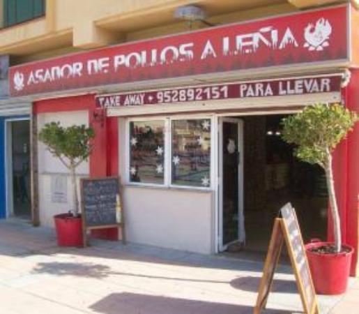 Asador de Pollos a Leña