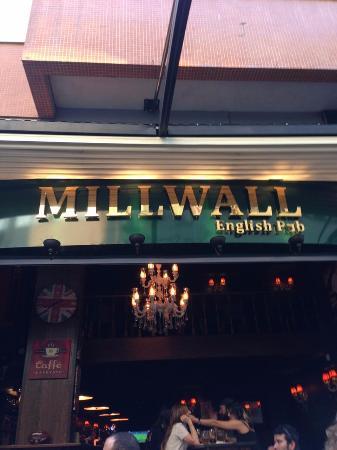 Millwall English Pub