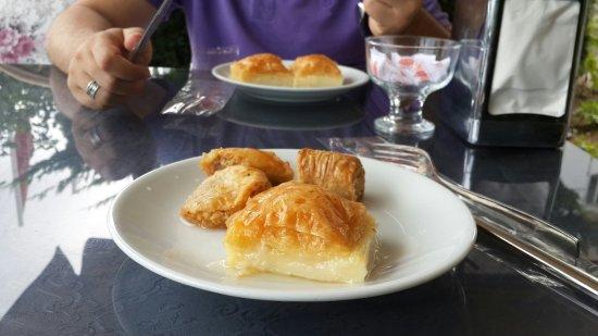 Nejla Hanım Ev Tatlıları