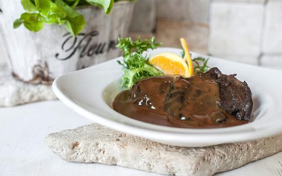 Cayman Etterem es Pizzeria