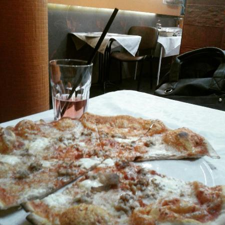 ROSSO Pizzeria Cafe Bar