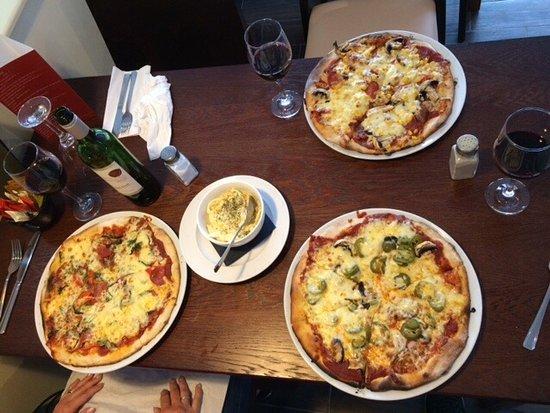 Oyster Court Sports Bar & Brasserie