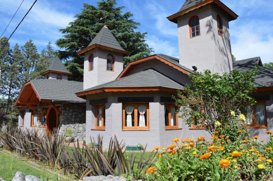 La Candelaria Carnes y Vinos