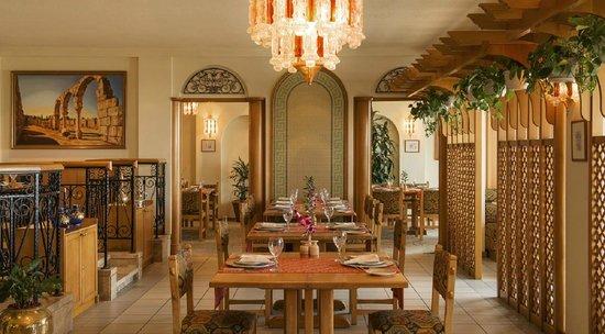 Le Tarbouche Lebanese Restaurant