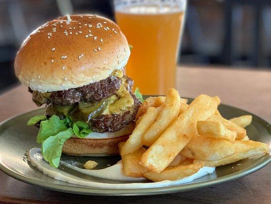 Bloodhound Corner Bar & Kitchen