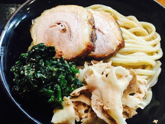 らー麺土俵 鶴嶺峰