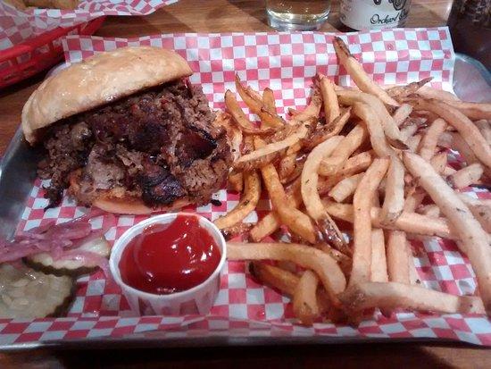 Slow Groovin BBQ Snowmass