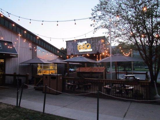 Virginia Barbeque & Pizza Co
