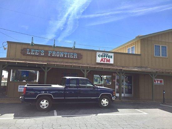 Lee's Frontier Liquor & Deli & Gas
