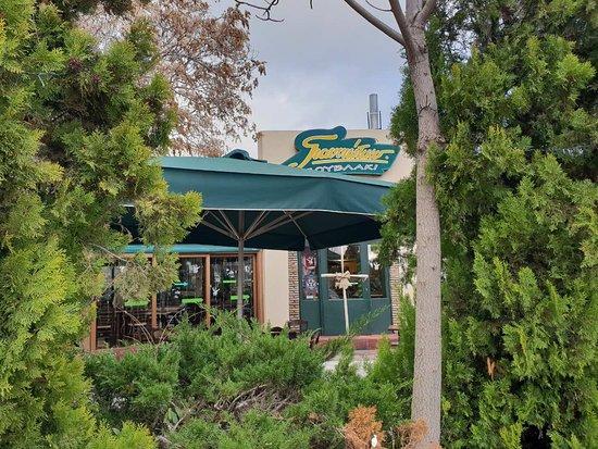 Gianniotiko Souvlaki