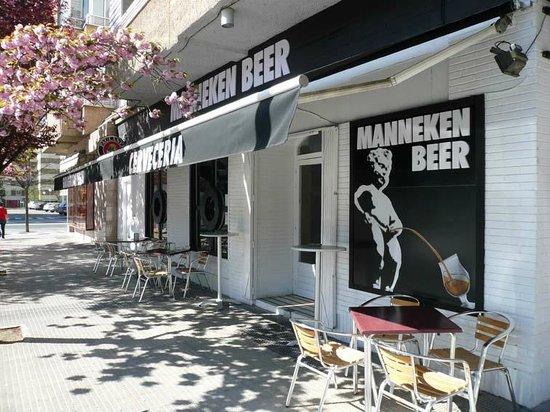 Cerveceria Manneken Beer