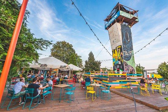 Beer Company Premium Sörterasz