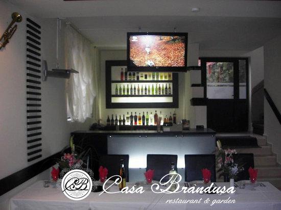 Casa Brandusa Restaurant & Garden