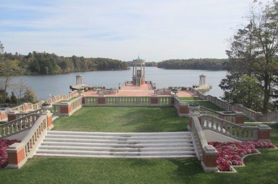 University of Saint Mary of the Lake