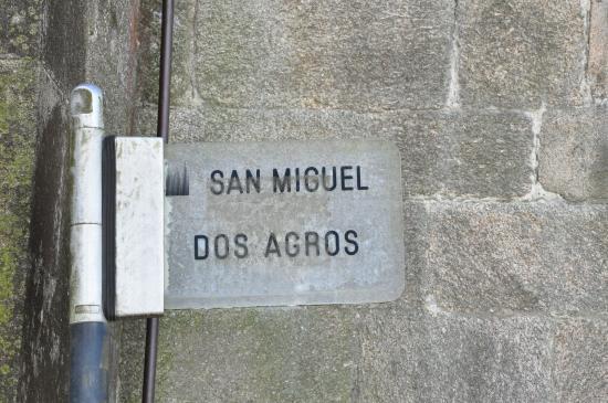 Iglesia de San Miguel dos Agros