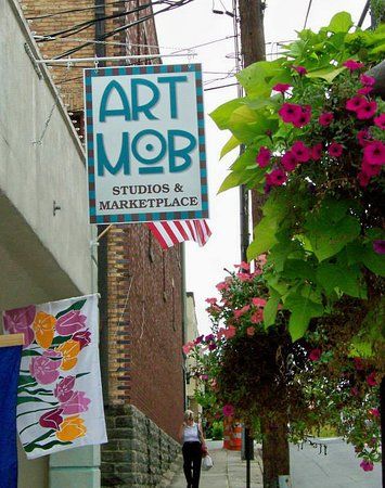 Art MoB Studios & Marketplace