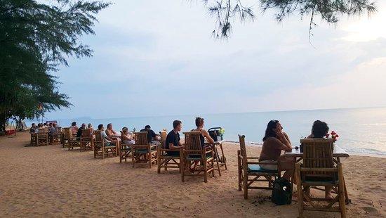 Pinky Beach Khao Lak Restaurant & Bar