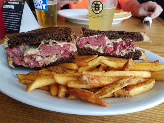 Litchfields Bar and Grill