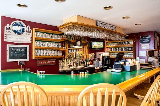 Cyndi's Dockside Restaurant