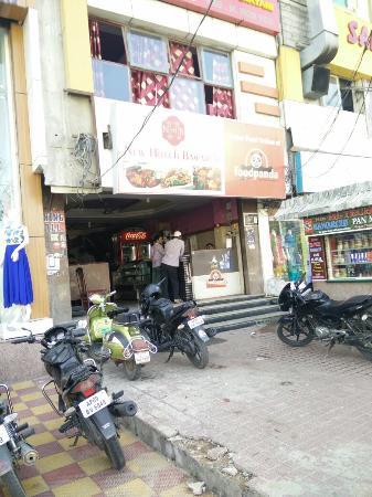 New Hi-Tech Bawarchi