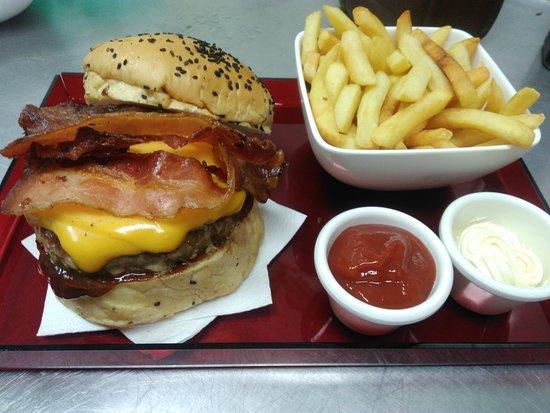 Santo Restaurante e Hamburgueria