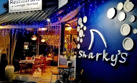 Sharky's Restaurant & Grill