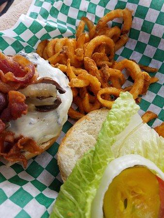 Mariner Seaside Bar & Grill