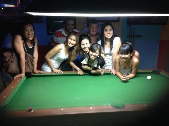 oFire & Ice sports bar