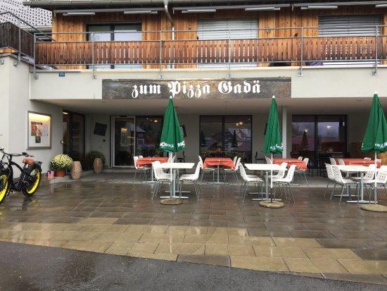 zum Pizza Gada