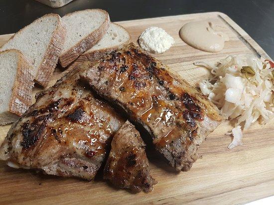 Classic restaurant & pub