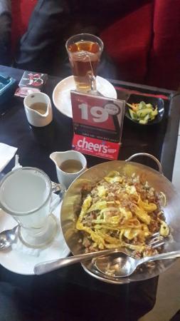 Kaya Resto & Coffee Holix