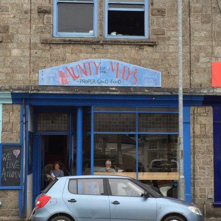 Aunty May's Pasty Company