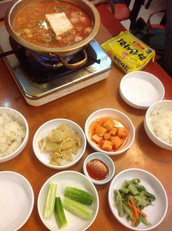 Jangdokdae Kimchi Jjigae