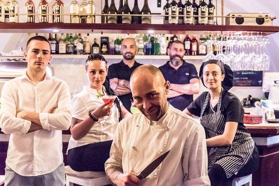 Rendez-Vous Cafe & Bistrot